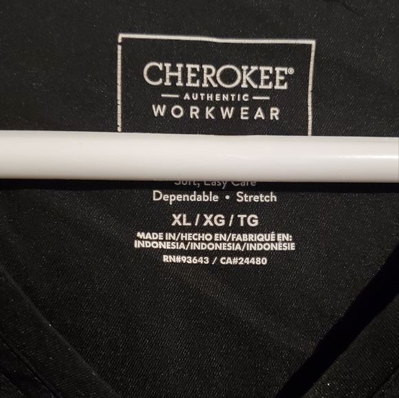 Scrub Top - Picture 2 of 2